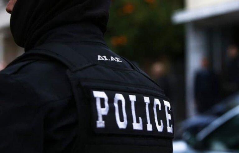 Άγρια συμπλοκή με μαχαίρωμα στη Λιοσίων -Συνελήφθη από άνδρες της ΔΙ.ΑΣ ο δράστης