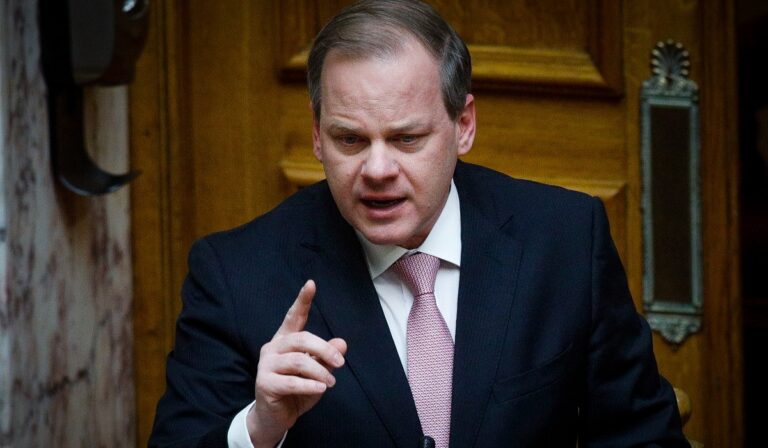 Καραμανλής για Τέμπη: «Να με κρίνει ο λαός αν πρέπει να αποχωρήσω – Δεν έχω ουσιαστική ευθύνη»