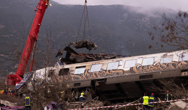 Η Hellenic Train εξέδωσε ανακοίνωση για αποζημιώσεις του δυστυχήματος στα Τέμπη: Έχουν διεκπεραιωθεί 103 αιτήματα