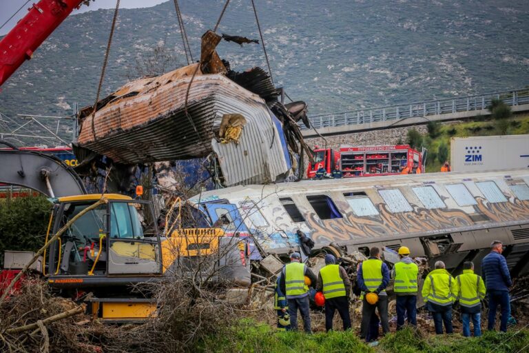 ΕΑΣΥΑ για Τέμπη: «Οι έχοντες την ευθύνη να σταθούν στο ύψος των περιστάσεων»