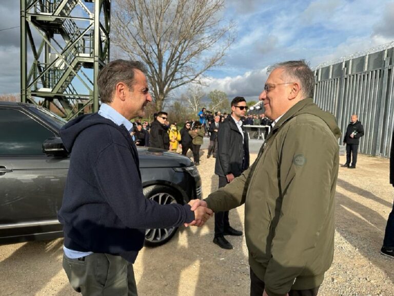 Τάκης Θεοδωρικάκος: «Με τον Φράχτη, τα σύνορα της Ελλάδας και της Ευρώπης με την Τουρκία είναι απροσπέλαστα» (εικόνες)