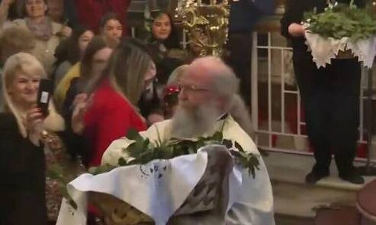 Χίος: «Χολιγουντιανός» ο σημερινός ρουκετοπόλεμος στο Βροντάδο (βίντεο)