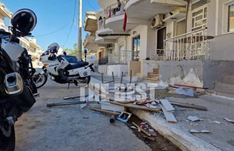 Έγκλημα στην Κάτω Αχαΐα: Πολιόρκησαν το σπίτι του δολοφόνου με πέτρες και ξύλα – Εικόνες από το σημείο