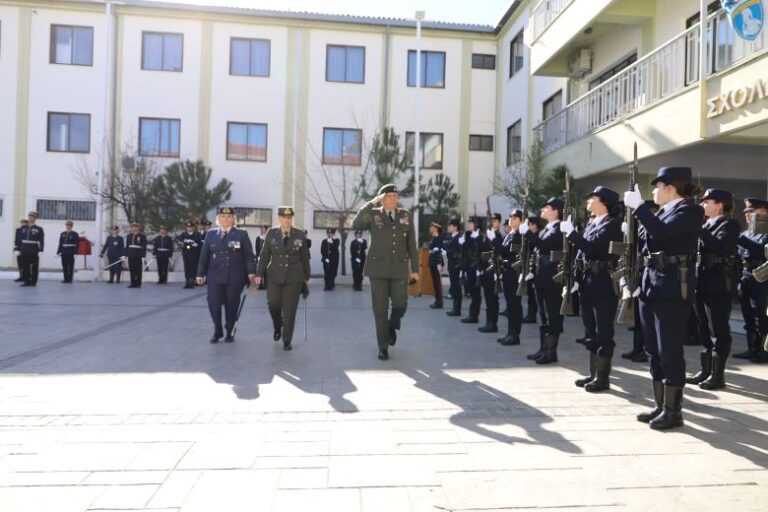 Σχολή Αξιωματικών Νοσηλευτικής: Εικόνες από την τελετή παράδοσης-παραλαβής των καθηκόντων της διοικητού