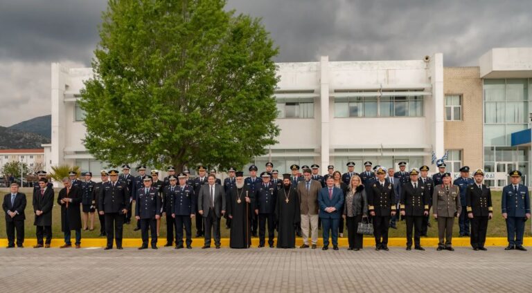 Ο Καραμαλάκης έδωσε τα Μεταπτυχιακά Διπλώματα στους σπουδαστές της 26ης εκπαιδευτικής σειράς της Σχολής Εθνικής Ασφάλειας – Παρουσία Μαυρόπουλου (εικόνες)