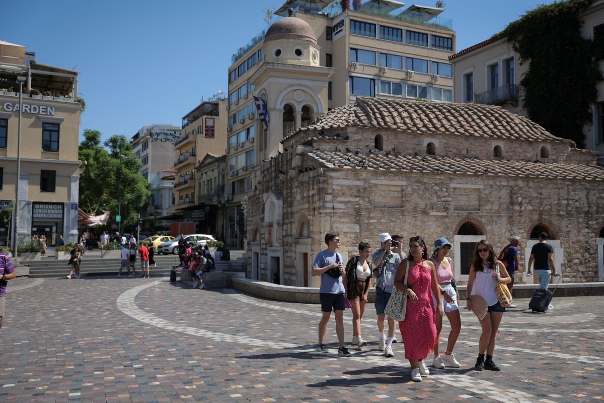 athina touristes