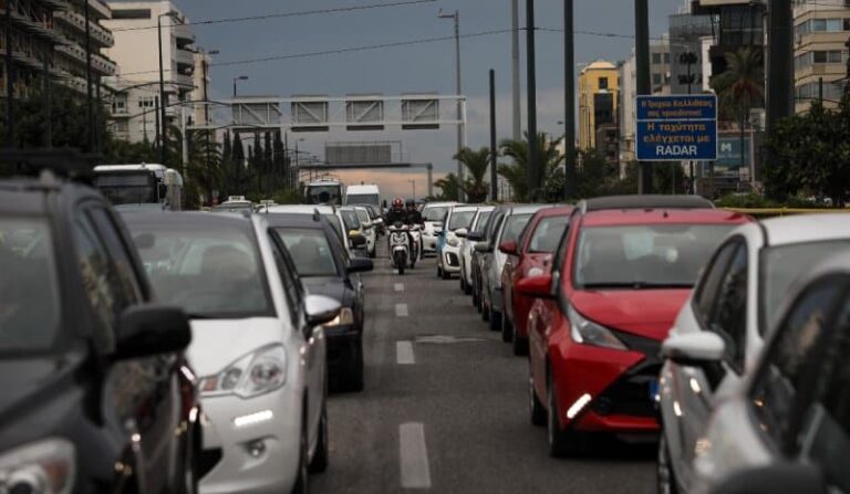 Θεσσαλονίκη: Κύκλωμα πουλούσε φθηνά αυτοκίνητα – Πως εξαπάτησε ποδοσφαιριστές του Άρη και του ΠΑΟΚ