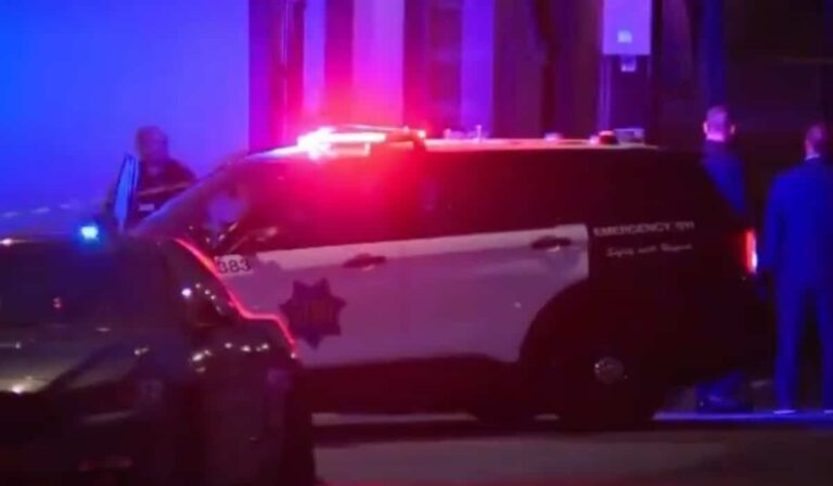 Βίντεο ντοκουμέντο στο Σαν Φρανσίσκο: Η στιγμή που αστυνομικοί πυροβολούν 40χρονο ένοπλο που ταμπουρώθηκε για 3 ώρες μετά από διάρρηξη