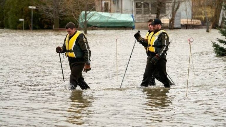 Τραγωδία στον Καναδά: Νεκροί οι δύο πυροσβέστες που είχαν εξαφανιστεί μετά τις πλημμύρες στο Κεμπέκ