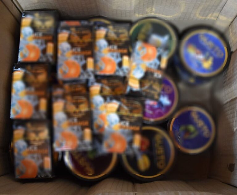 Ρέθυμνο: Ο αγοραστής του λαθραίου καπνού ναργιλέ ήταν αστυνομικός – Πάνω από 32 κιλά κατασχέθηκαν (εικόνες)