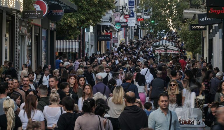 Πώς θα λειτουργήσουν τα καταστήματα την ημέρα του Αγίου Πνεύματος – Το ωράριο σήμερα