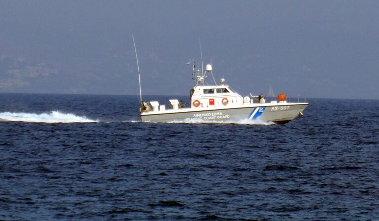 Συναγερμός στο Λιμενικό: Επιχείρηση έρευνας και διάσωσης 50 μεταναστών στην Κεφαλονιά