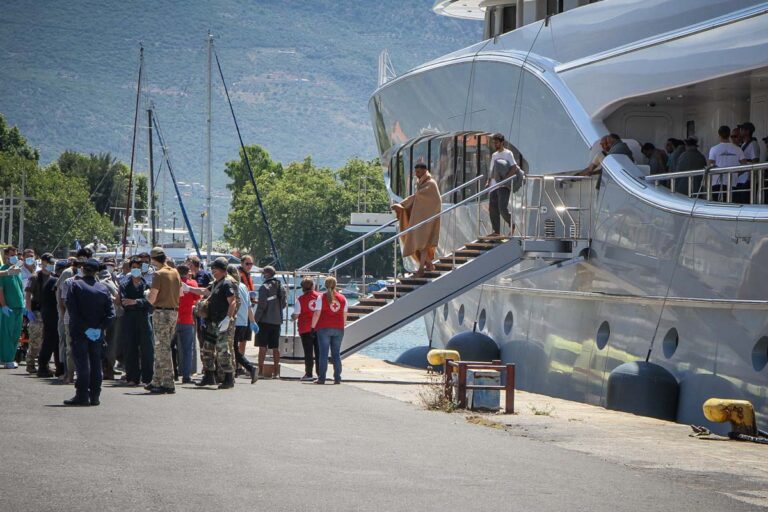 Ναυάγιο στην Πύλο: Ο πρωθυπουργός κήρυξε τριήμερο εθνικό πένθος – Στον «αέρα» το debate