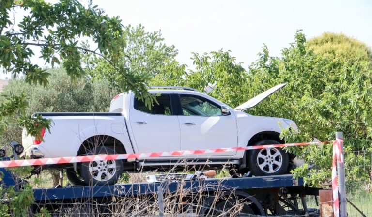 Λάρισα: Ελεύθερος ο αστυνομικός που πυροβόλησε και σκότωσε 20χρονο – «Ο εντολέας μου είναι συντετριμμένος» λέει ο δικηγόρος του (βίντεο)