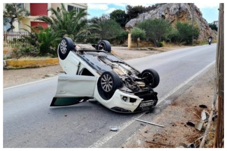 Κρήτη: Εγκλωβίστηκε 92χρονος μετά από τρελή πορεία του αυτοκινήτου που οδηγούσε (εικόνα)