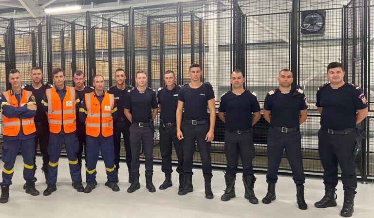 Πιάνουν δουλειά οι πρώτοι πυροσβέστες από 6 χώρες (βίντεο)