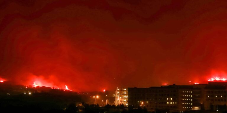 Φωτιές: Μέσα σε τρεις μέρες κάηκαν πάνω από 400.000 στρέμματα – Στον Έβρο η μεγαλύτερη καταστροφή (χάρτης)