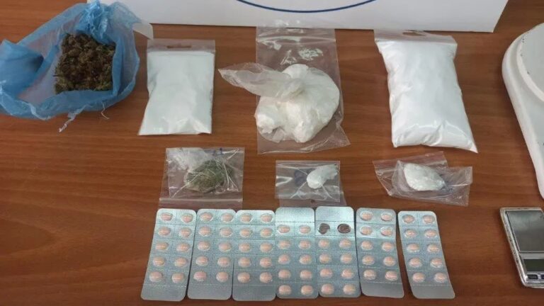 Εξαρθρώθηκε συμμορία που διακινούσε ναρκωτικά σε μαγαζί στο Μεταξουργείο – Πώς δρούσαν, οι ρόλοι