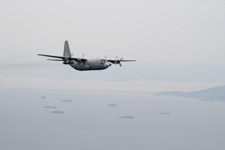 Αναχώρησε το C-130 με ανθρωπιστική βοήθεια για τη Γάζα – Τι υλικό περιλαμβάνει για τους αμάχους