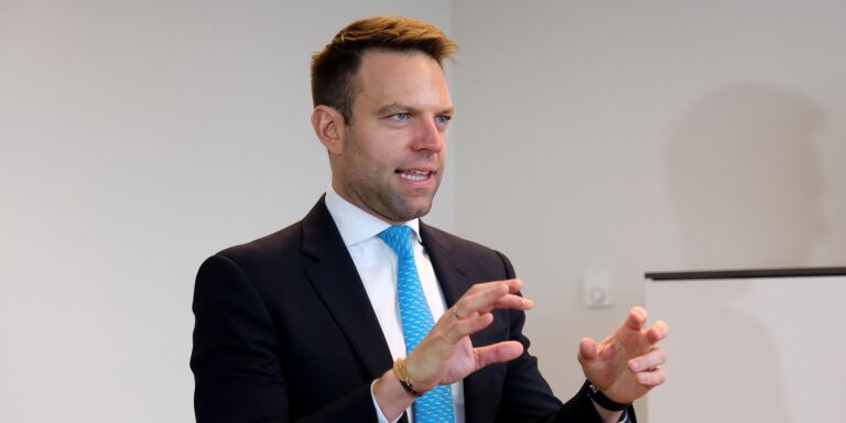 Το σκεπτικό του Κασσελάκη για το μεταναστευτικό: «Να βρεθεί τρόπος να μην είναι η Ελλάδα χώρα υποδοχής»