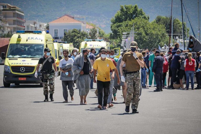 Ιταλία: Άφιξη 573 μεταναστών και προσφύγων στη Λαμπεντούζα