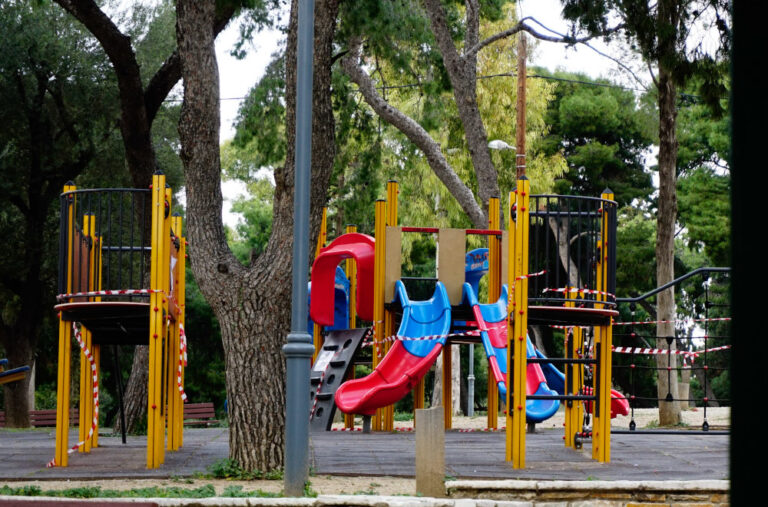 Δεν κινδυνεύει η ζωή της 14χρονης που τραυματίστηκε σε παιδική χαρά στην Αλεξανδρούπολη