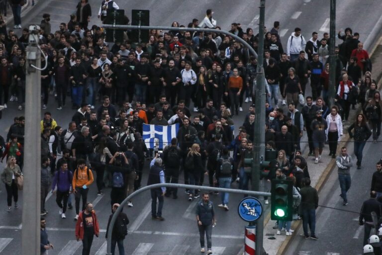 Συγχαρητήρια Μαντζιώκα στους αστυνομικούς που συμμετείχαν στα χθεσινά μέτρα για το Πολυτεχνείο