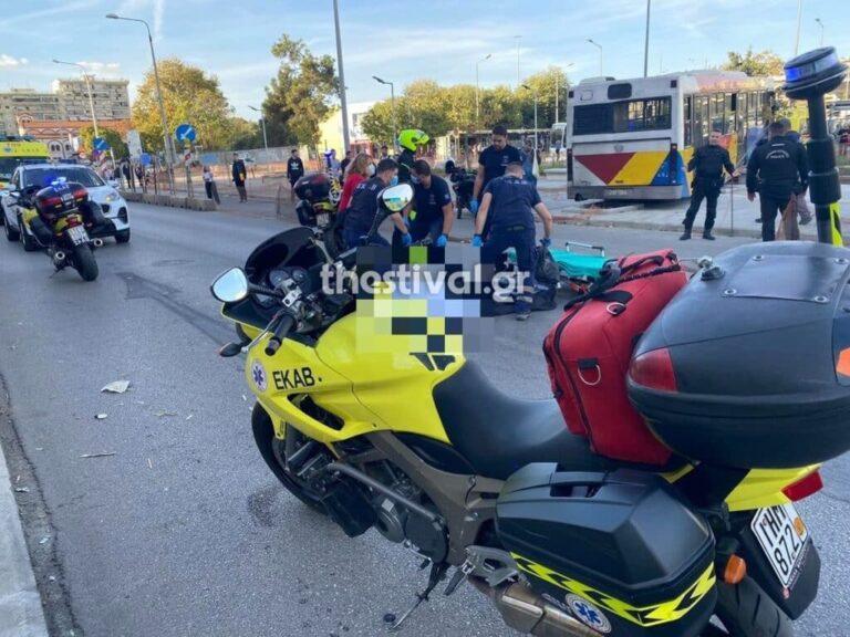 Τραγωδία στη Θεσσαλονίκη: Λεωφορείο παρέσυρε και σκότωσε γυναίκα με μηχανάκι (βίντεο)