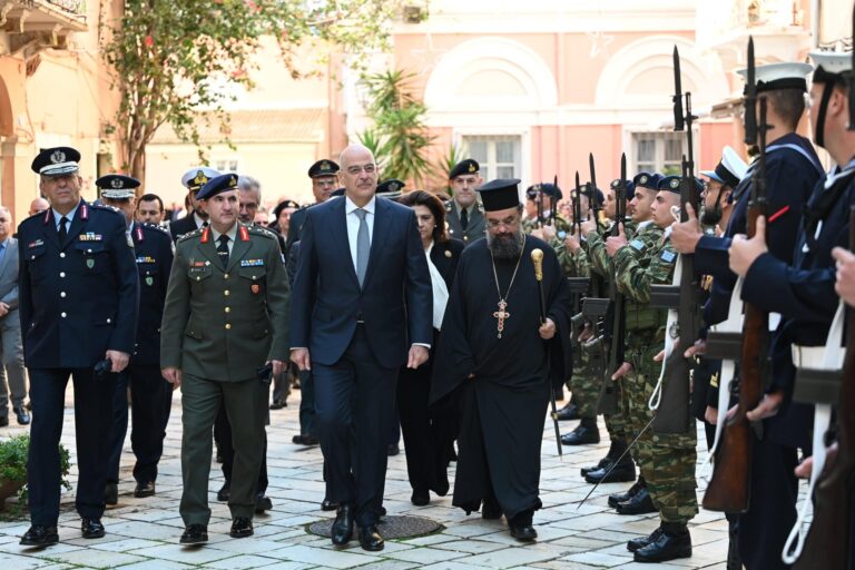 Δένδιας: Απαιτείται συστράτευση, εθνική ενότητα και ομοψυχία