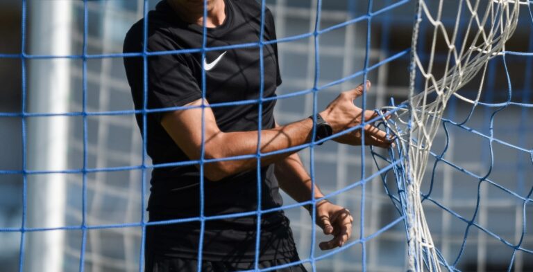 Διαιτητές Super League: «Σας περιμένουμε όλους με τις οικογένειές σας στα γήπεδα, δυστυχώς τις δικές μας πρέπει να τις κρύψουμε»