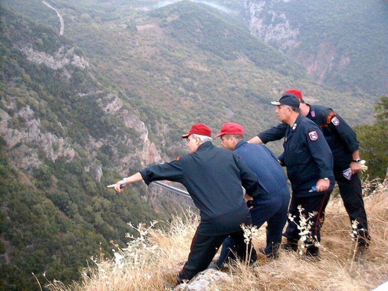 Εξελίξεις: Βρέθηκε ζωντανή η 87χρονη που αγνοούνταν από την Τετάρτη (13/12) στην Κέρκυρα – Εντοπίστηκε από σκύλο της ΕΜΑΚ