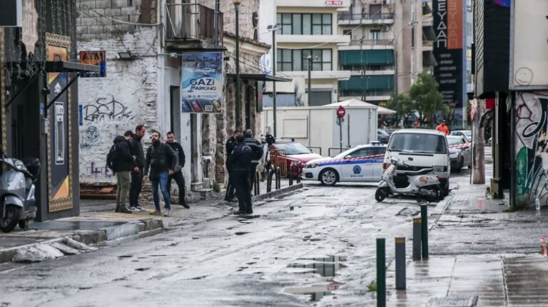 Γκάζι: Παραμένει άφαντος για 5η μέρα ο δράστης που πυροβόλησε εν ψυχρώ τους Κρητικούς