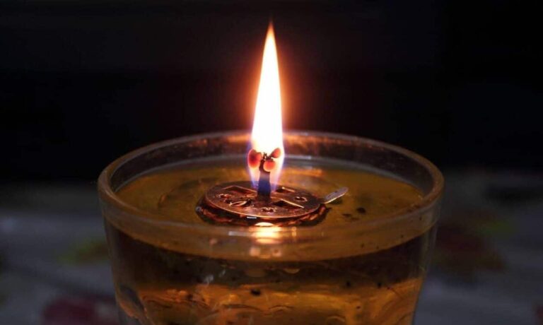 Αμαλιάδα: Απίστευτο! Έκλεψε από εκκλησία… λάδι