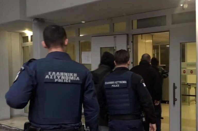 Απολογούνται οι 2 Ρομά για τη μοιραία καταδίωξη στον Ασπρόπυργο και τον θανάσιμο τραυματισμό του αστυνομικού