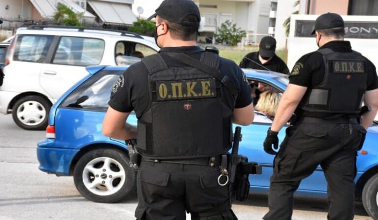 Συνελήφθη στη Νίκαια 22χρονος φυγόποινος για κλοπές – Σε βάρος του εκκρεμούσε ποινή φυλάκισης 2 ετών