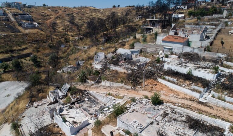 Δίκη για Μάτι: «Η Πυροσβεστική δεν μερίμνησε για συνεχή εναέρια επιτήρηση της φωτιάς» λέει ο πραγματογνώμονας Λιότσιος