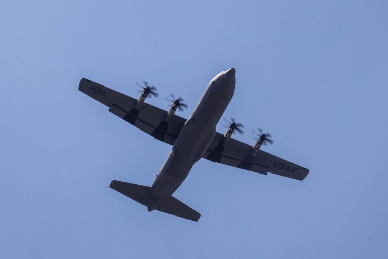 Πολεμική Αεροπορία: Επαφές με Lockheed Martin για C-130J, αναβάθμιση των F-16 και ελικόπτερα Blackhawk