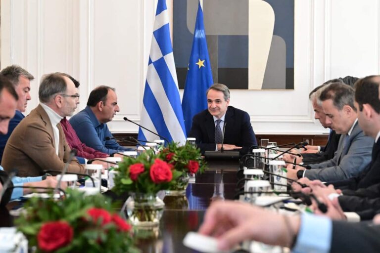 Ρελάνς έκανε ο Μητσοτάκης: Πρότεινε φθηνότερο ρεύμα για όλους τους αγρότες!