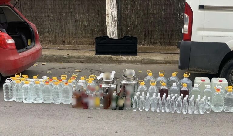 Εξαρθρώθηκε κύκλωμα με λαθραία ποτά και τσιγάρα στη Θεσσαλονίκη – Συνελήφθησαν 4 άτομα