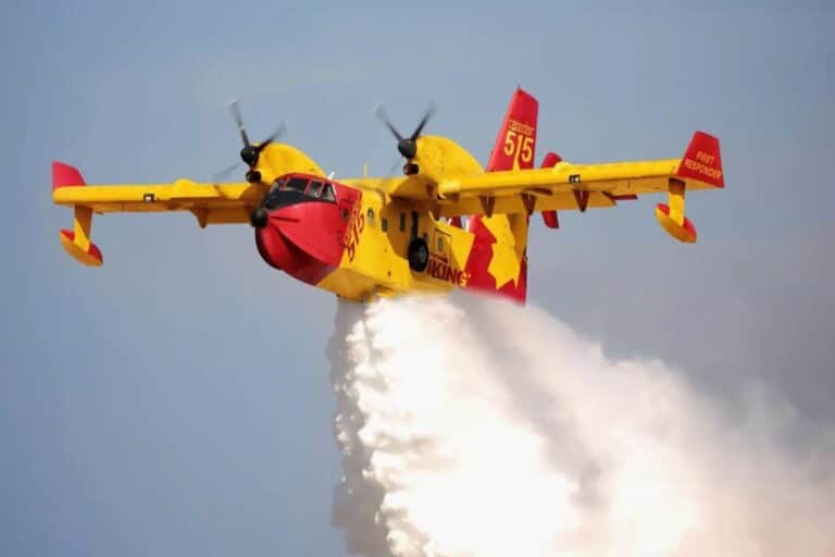 Η Κομισιόν χρηματοδοτεί την αγορά 12 πυροσβεστικών αεροπλάνων