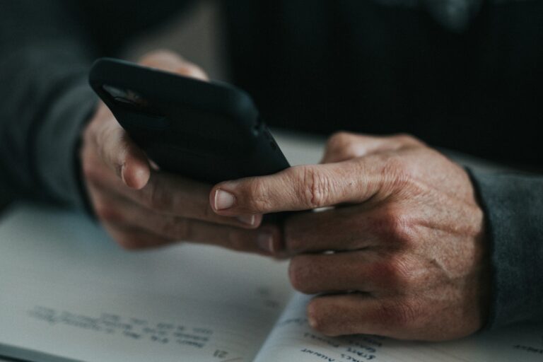 Πέλλα: Προσποιήθηκε τον αστυνομικό και ζήτησε 150.000 ευρώ από ηλικιωμένη για δήθεν τραυματισμό παιδιού από την κόρη της σε τροχαίο