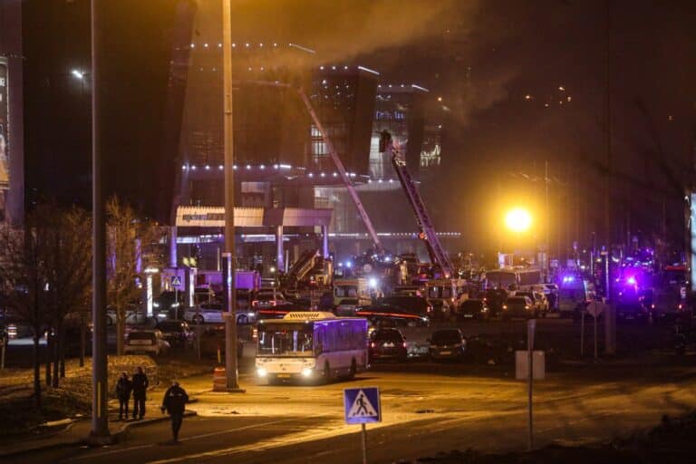 Μακελειό στη Μόσχα: Έφτασαν τους 115 οι νεκροί από την τρομοκρατική επίθεση!