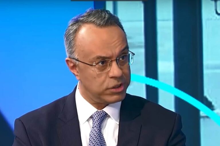 Σταϊκούρας: «Χρειαζόμαστε μια διετία για την οριστική αποκατάσταση του σιδηροδρομικού δικτύου» (βίντεο)