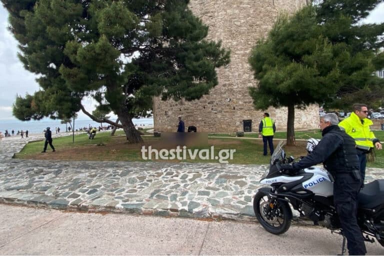 Σοκ στη Θεσσαλονίκη: Άνδρας έπεσε από τον Λευκό Πύργο και σκοτώθηκε (βίντεο)