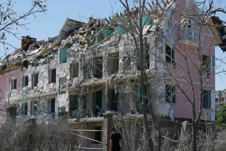 Δύο νεκροί από επίθεση στο Σούμι – Οι ουκρανικές δυνάμεις κατέρριψαν 24 από τα 26 drones που εξαπέλυσε η Ρωσία