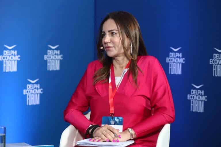 Σάλος με τη δήλωση της Φλέσσα για τα Τέμπη: «Τα παιδιά τα σκοτώσαμε όλοι μαζί!» (βίντεο)