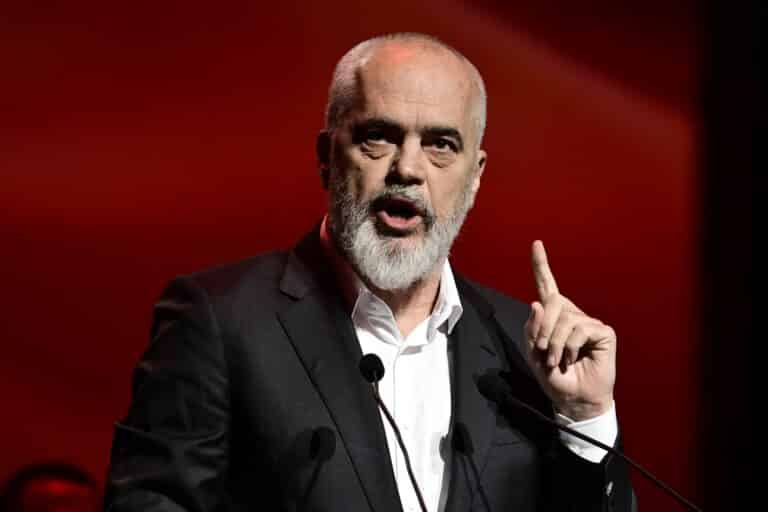 Εθνικιστικές φαντασιώσεις Ράμα: «Η Μπουμπουλίνα προέρχεται από οικογένεια που μιλούσε αλβανικά!»