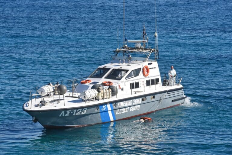 Λιμενικό: Χιλιάδες συλλήψεις παράνομων μεταναστών, κατασχέσεις ναρκωτικών και καπνικών τον Ιούλιο