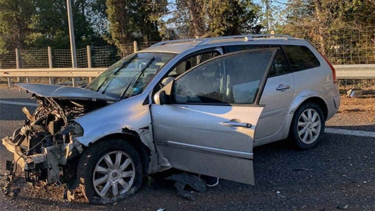 Θεσσαλονίκη: Σύγκρουση τριών ΙΧ στον Περιφερειακό – Ένας τραυματίας