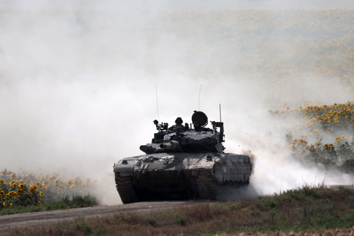 gaza israil polemos 1 6 2024 tanks